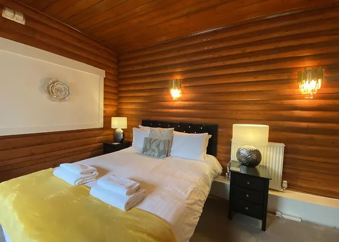 Kaoglen-Grandsuite-Hot Tub-Pitlochry-Dunkeld-Pet Friendly