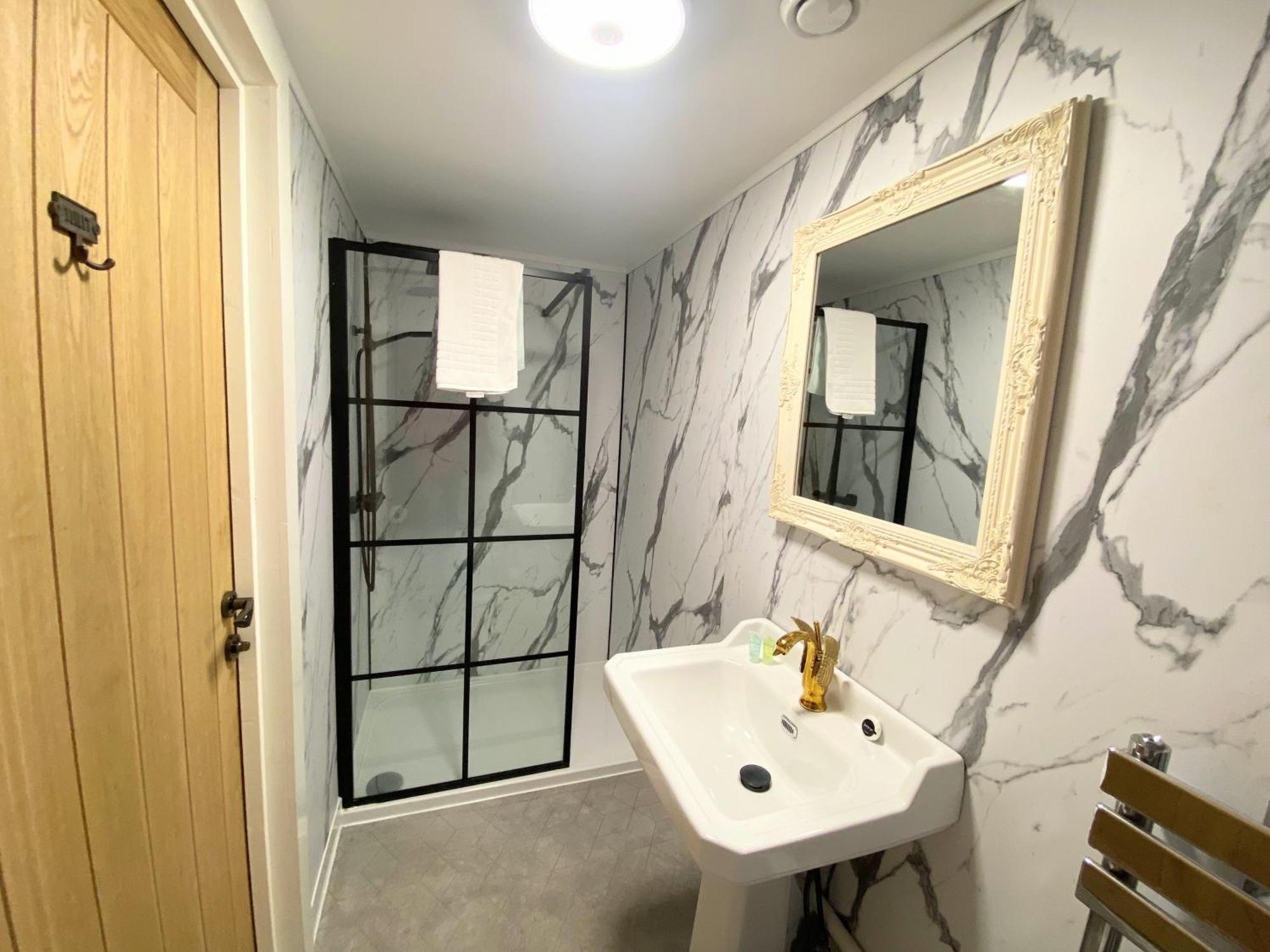 Kaoglen-grandsuite-hot Tub-pitlochry-dunkeld-pet Friendly *